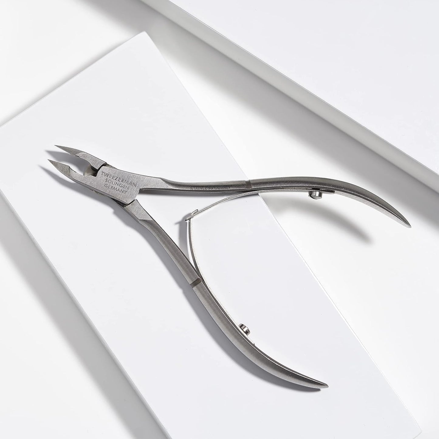 Tweezerman Cobalt Box Nipper - Stainless Jaw Joint, 1/2 Inch